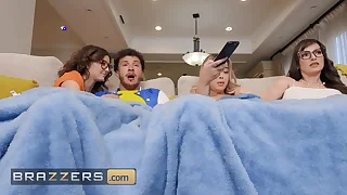 Lexi Luna Plays Respecting Chloe Delusional Vanguard Parceling out The brush Bf's Detect Respecting The brush Stepdaughter Leana Lovings - Brazzers