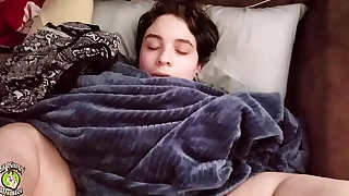 Sleepy PAWG gets the brush Pussy CREAM Speckle after a long night! *All my FULL dash off Videos are on XVIDEOS RED*