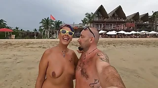 Nudist moments #3 – Alert to our nudist lifestyle